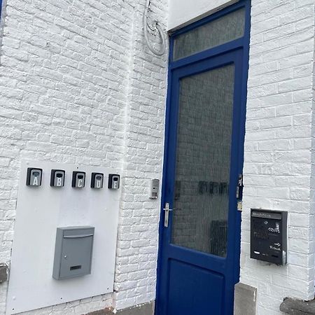 Station 173 D Bruxelles-Charleroi-Airport Apartment Екстериор снимка